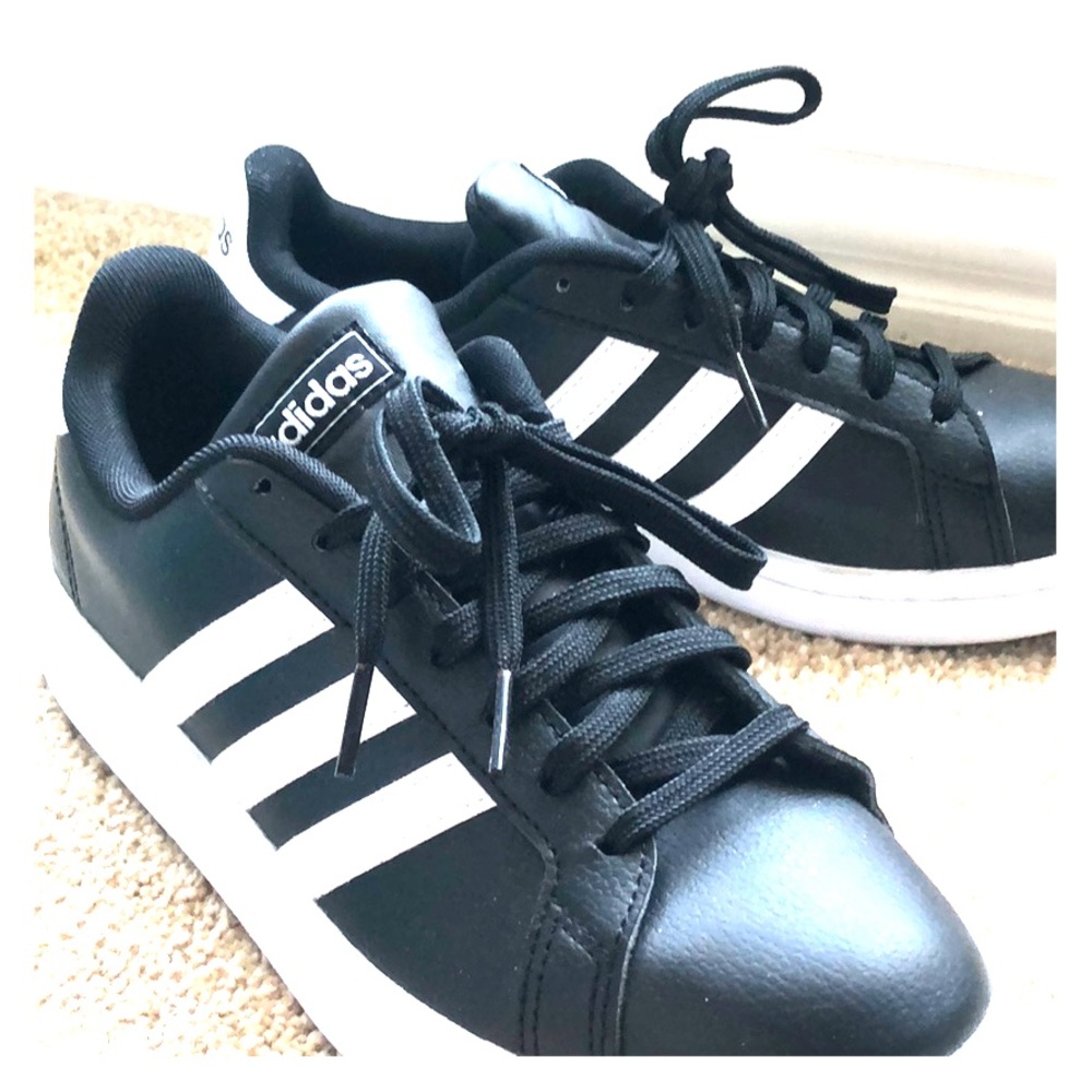 Adidas tennis shoes